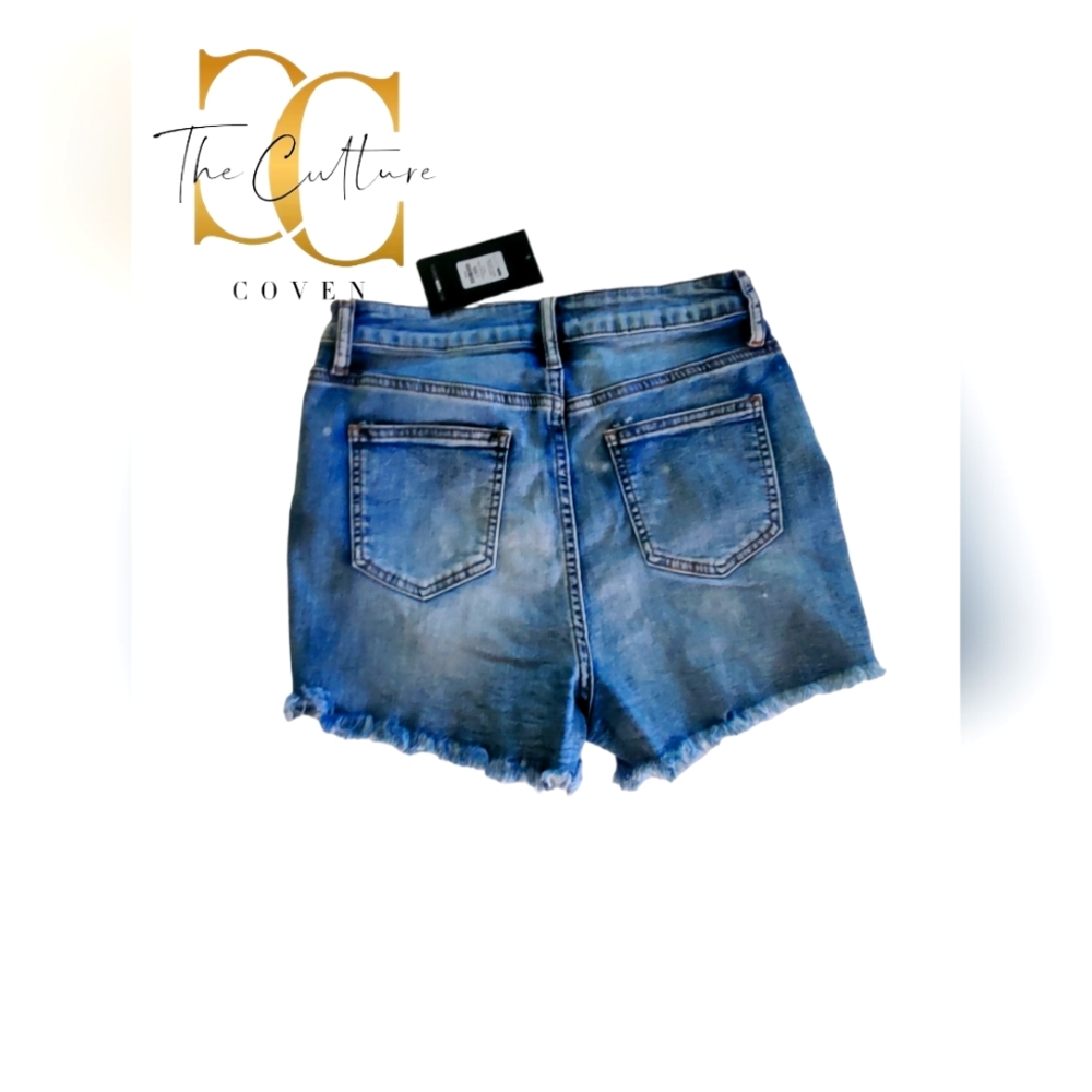 Date Night Ripped Denim Shorts - Picture 2 of 3